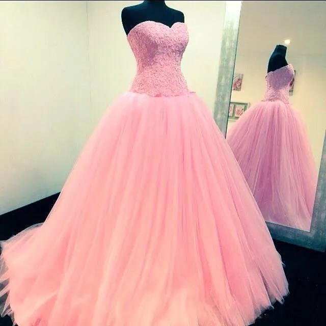 Lace Appliques Sweetheart Tulle Princess Style Quinceanera Dresses