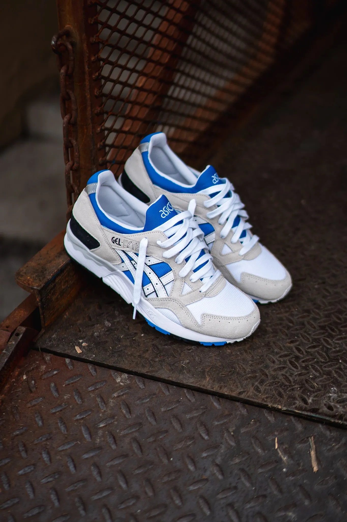 Mens Asics Gel-Lyte V (White/Electric Blue)