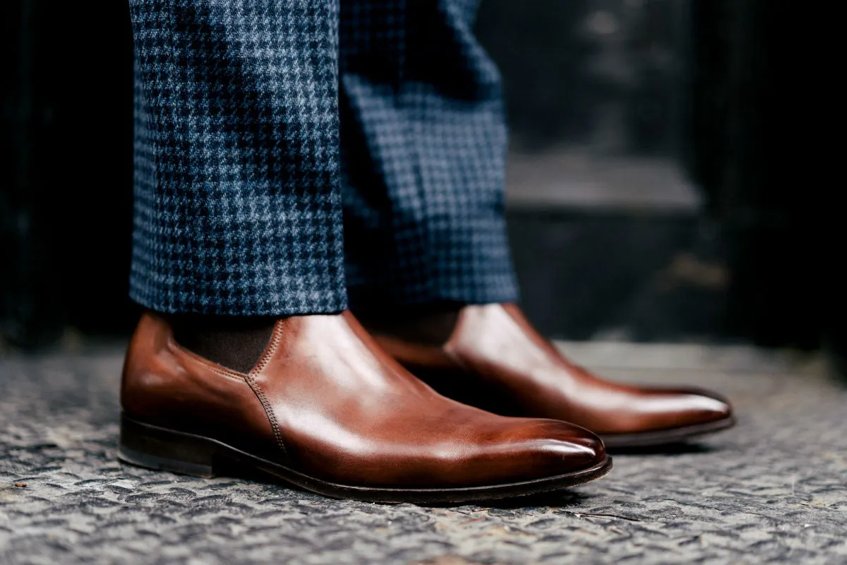 The Wayne Low-Cut Chelsea Boot - Marrone